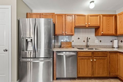 16 Eagle Drive 16 Tewksbury MA 01876