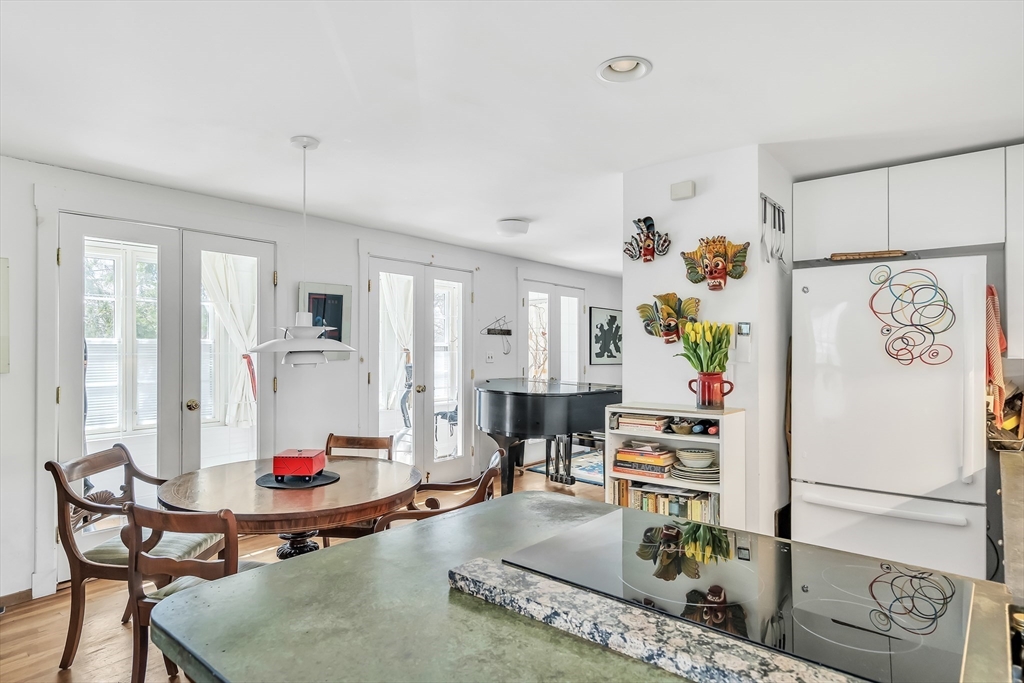239 Mt Auburn Street
