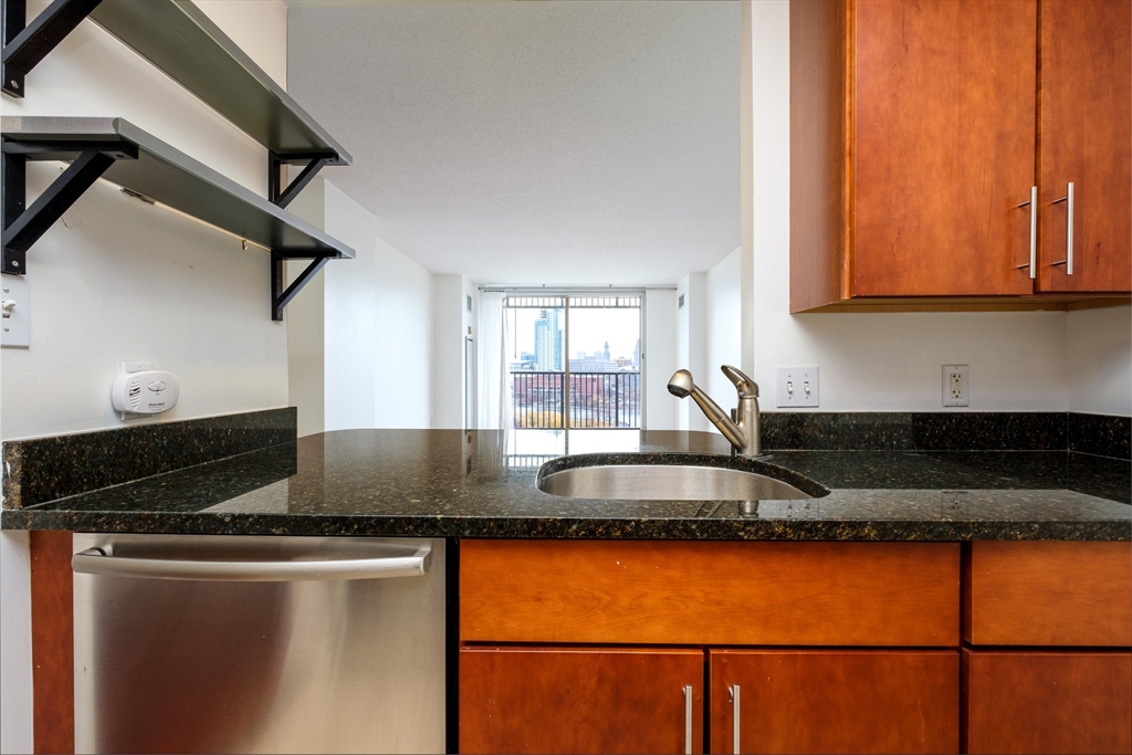 8-10 Museum Way 1205
