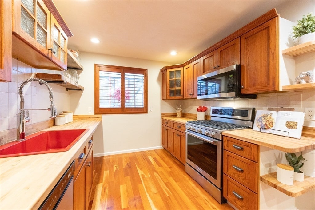 8 Fairway View Ln #8, Norton, MA, 8 Fairway View Ln #8, Norton, MA Photo #5