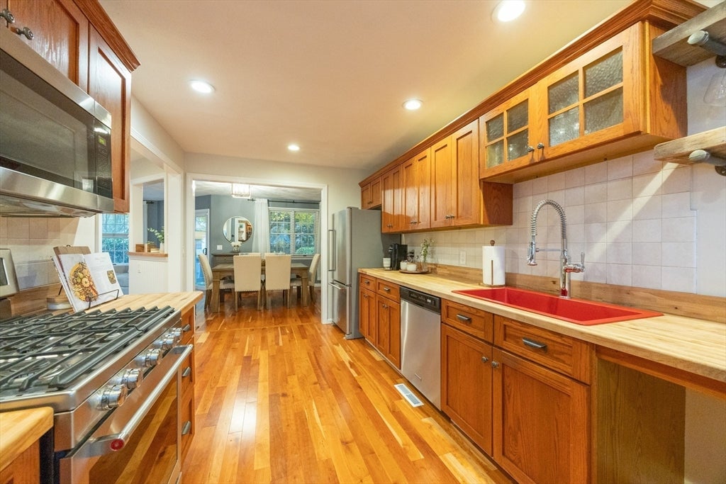 8 Fairway View Ln #8, Norton, MA, 8 Fairway View Ln #8, Norton, MA Photo #6