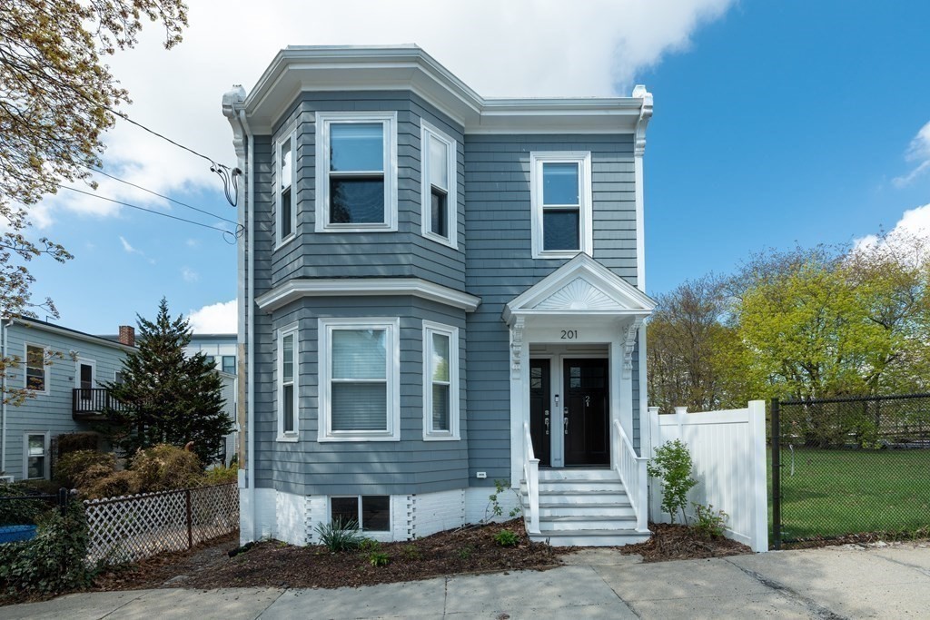 201 Byron Street #2, Boston, MA Photo #10