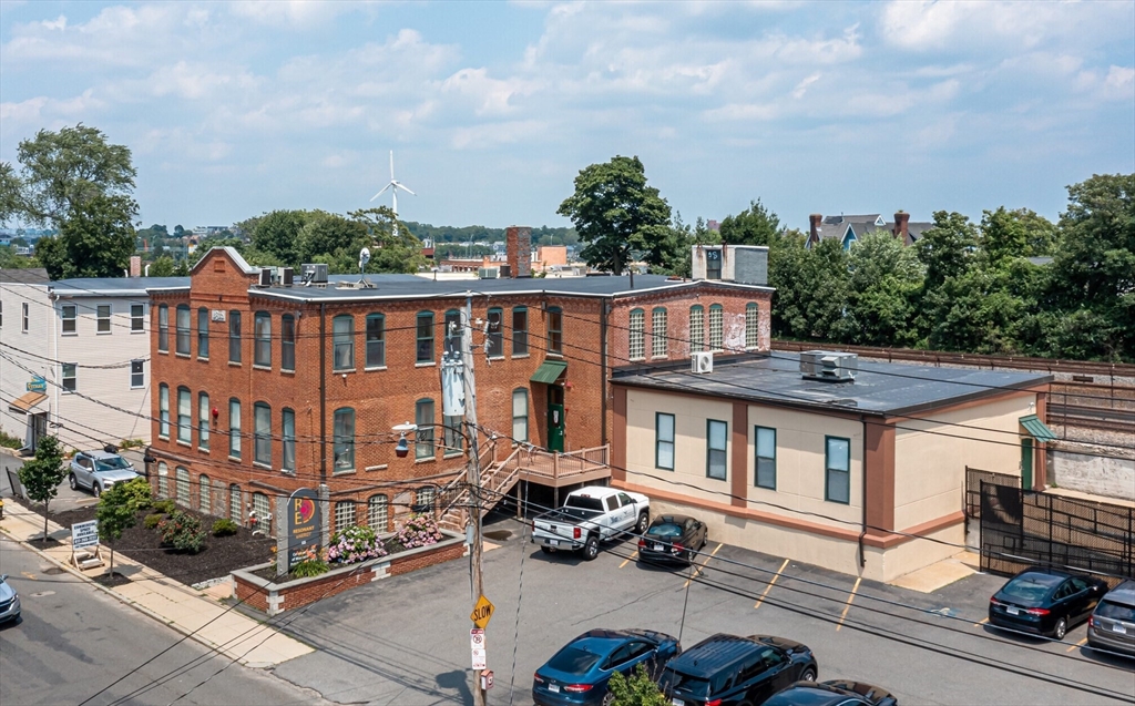 60 Clayton St