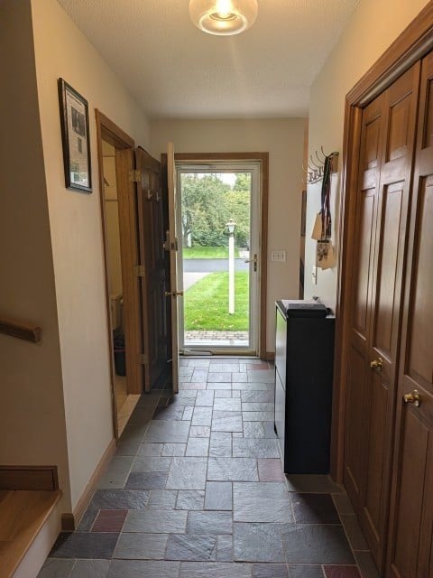 26 Cliff Dr B