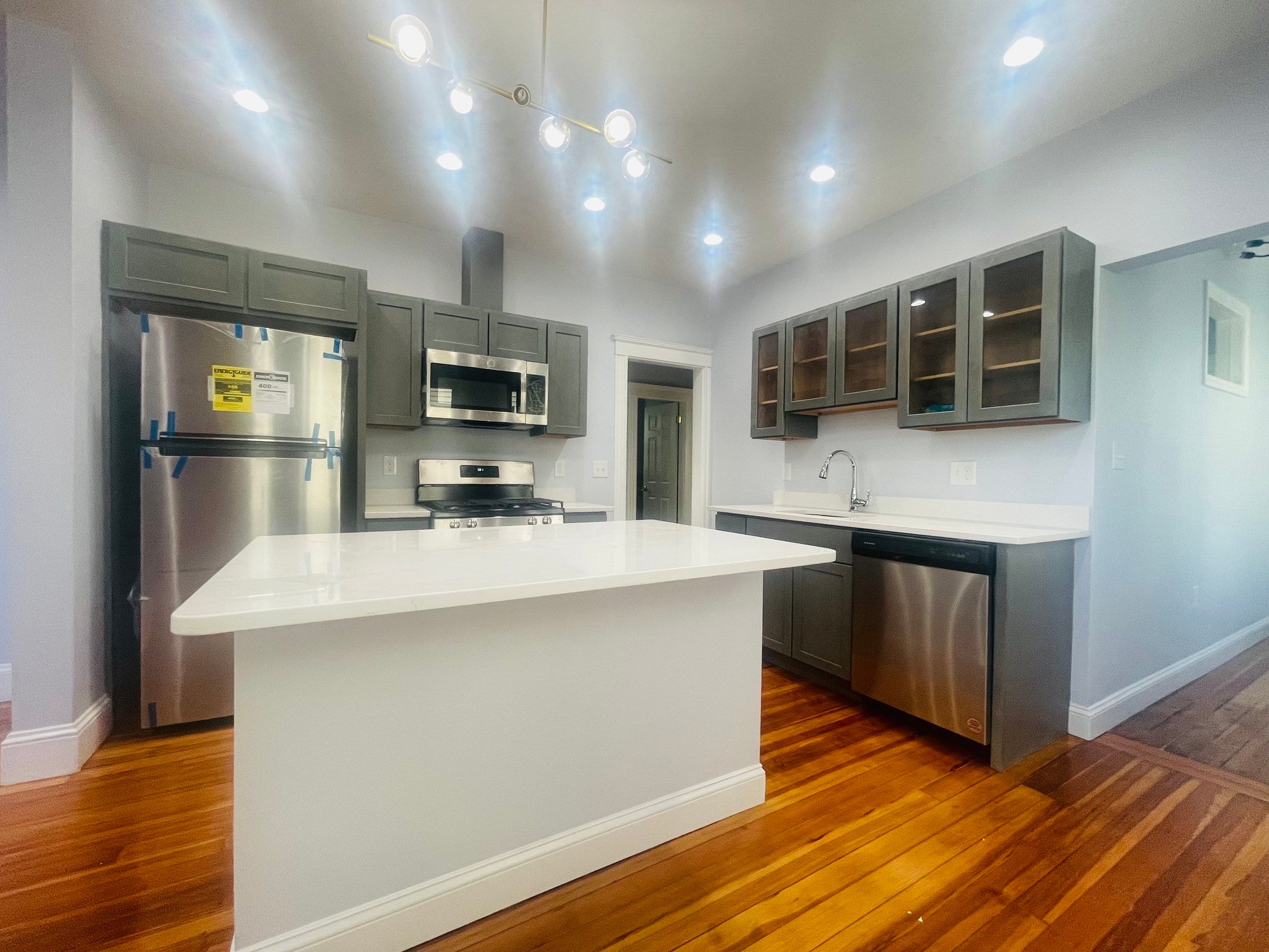Click for 21 Crowell Street #2, Boston, MA slideshow