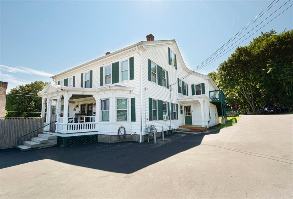 Photo of 1 High St, Spencer, MA