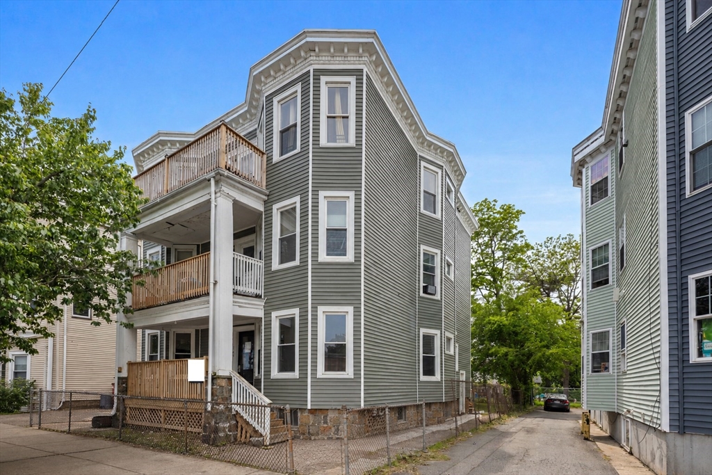 349 Adams St