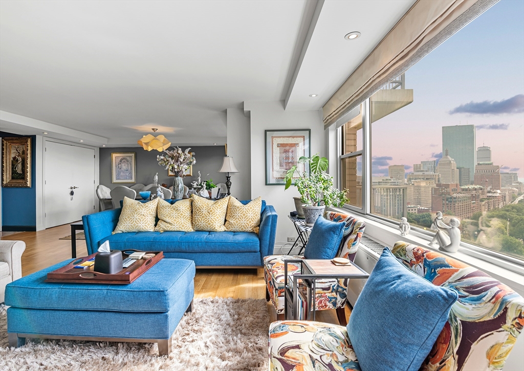 151 Tremont 20E