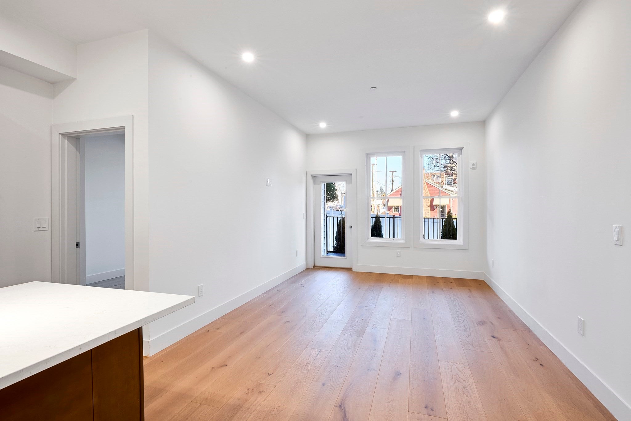 Click for 105 Sea Street #103, Quincy, MA slideshow Click for 105 Sea Street #103, Quincy, MA slideshow