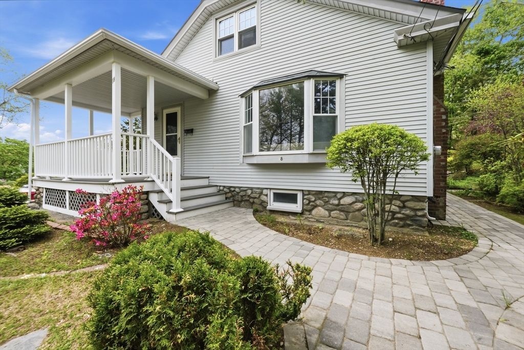 18 Maple St, Auburn, MA, 18 Maple St, Auburn, MA Photo #2