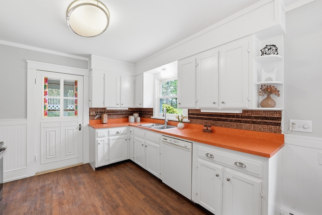 18 Maple St, Auburn, MA, 18 Maple St, Auburn, MA Photo #22