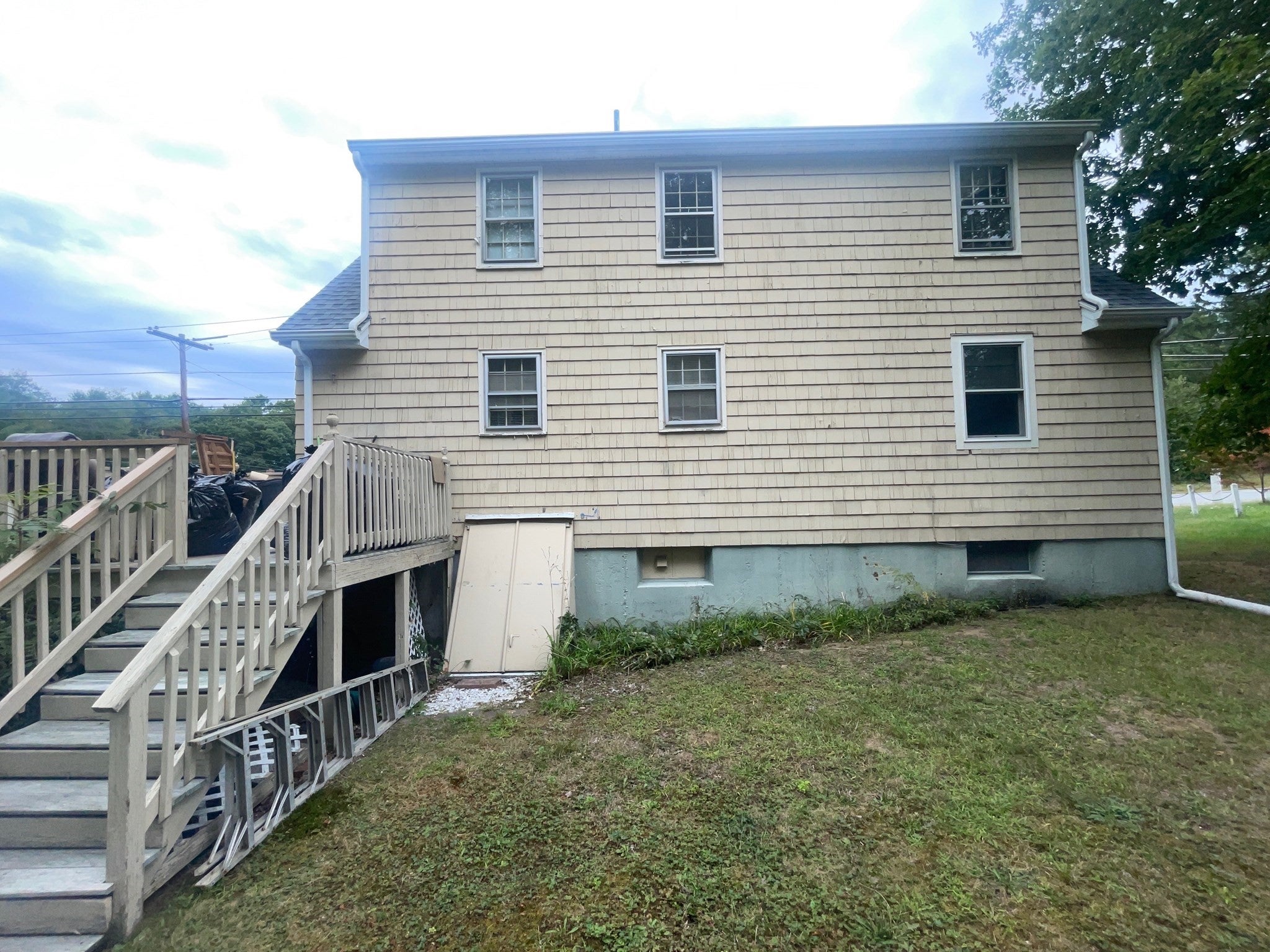 303 Salem Rd
