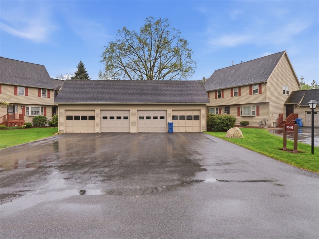 93 Quail Run #93, Tewksbury, MA Photo #2