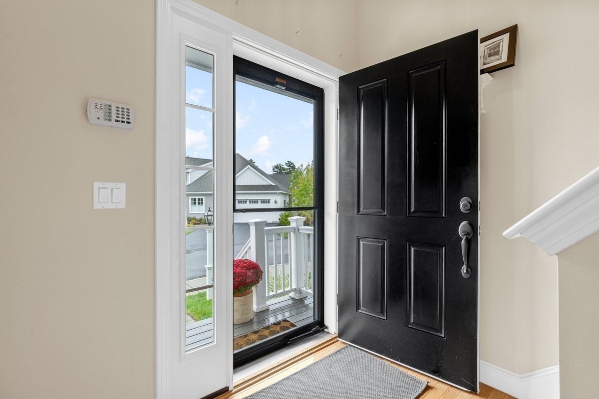 79 Sunflower Way, Plymouth, MA Photo #2