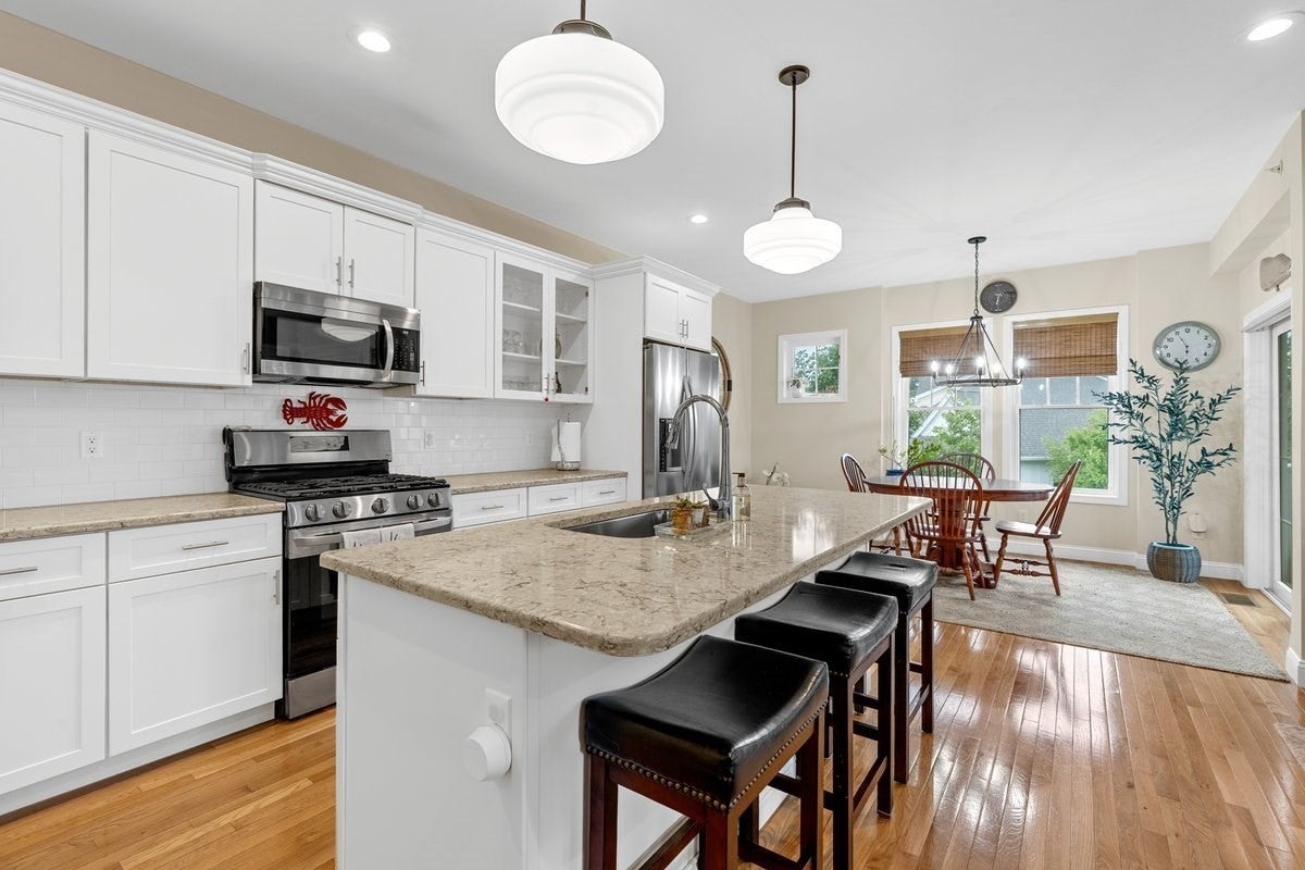 79 Sunflower Way, Plymouth, MA Photo #5