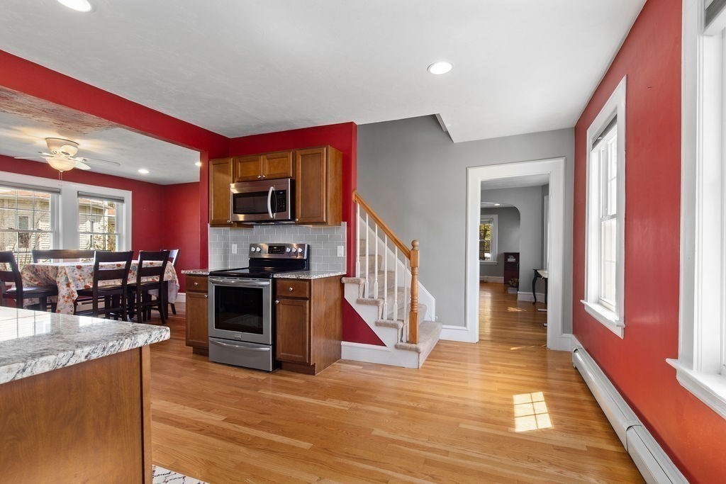 262 N Elm St