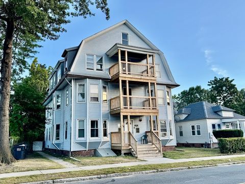 427 Orange St Springfield MA 01108