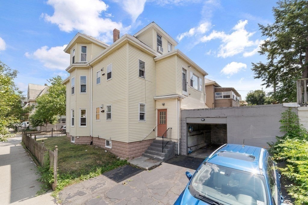 38 Illinois Ave., AVE #2, Somerville, MA Photo #11