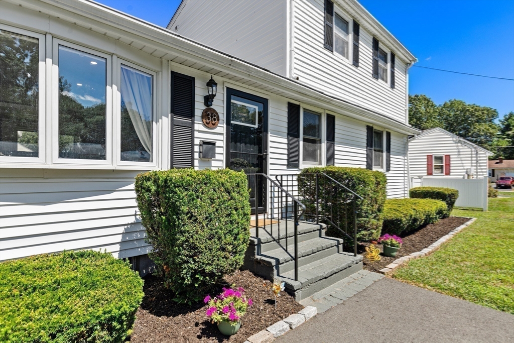 38 Gleason St