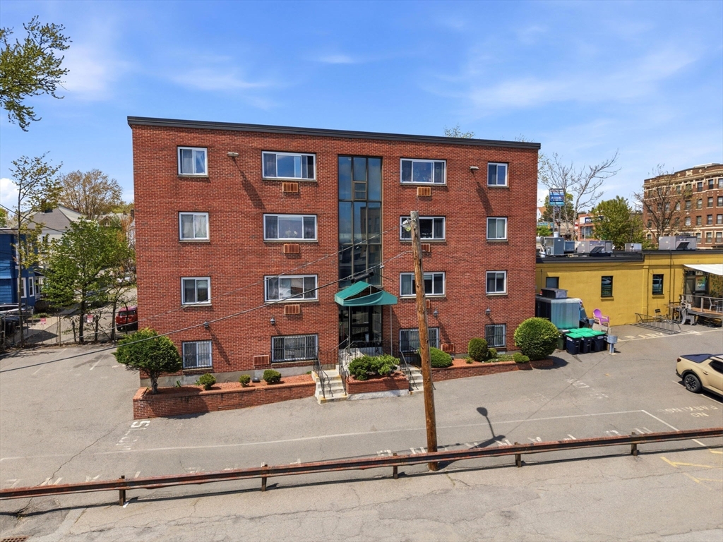 326 Broadway #6, Somerville, MA Photo #27