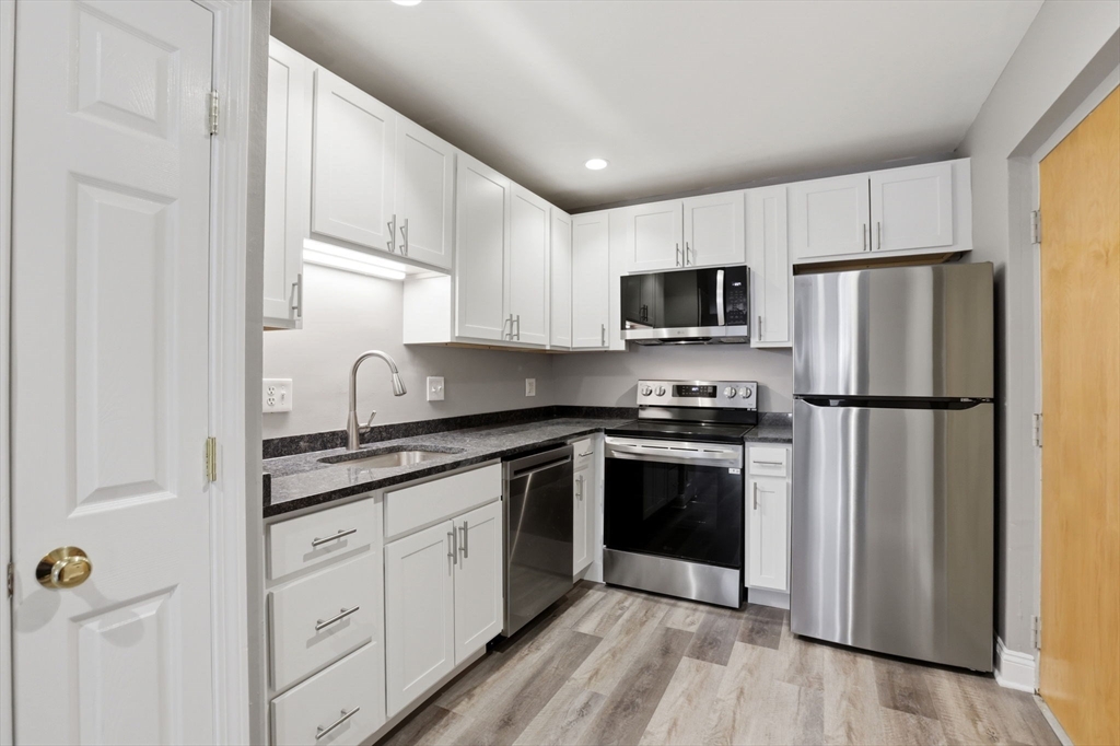 326 Broadway 6