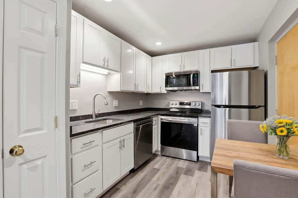 326 Broadway 6