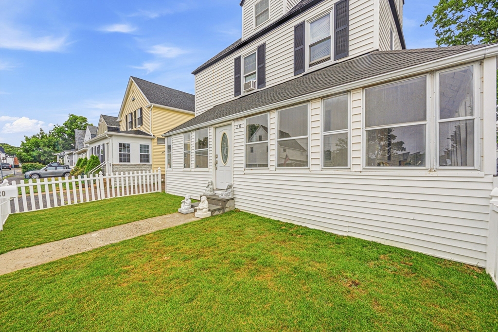 20 Bell St