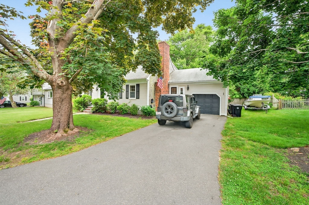 9 Arrowhead Ln