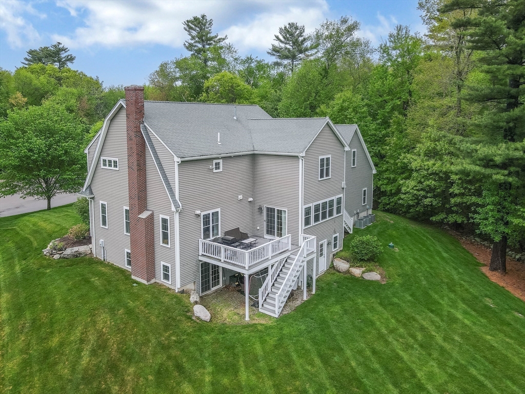 4 Buckskin Dr