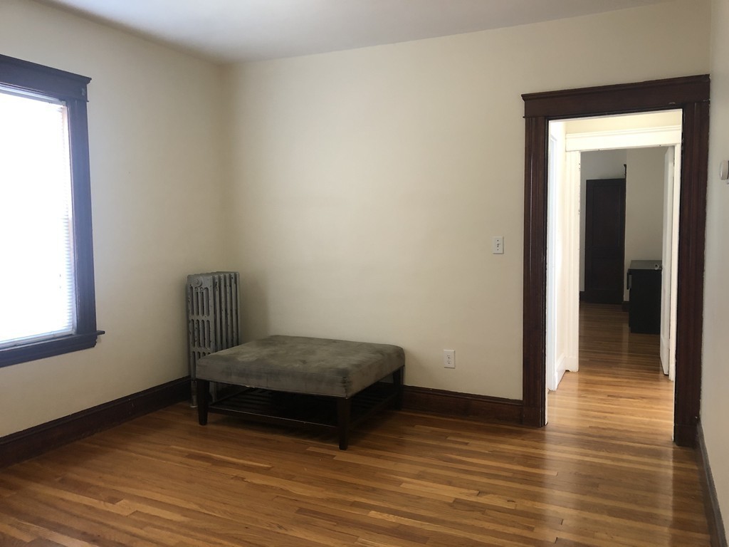 1123 Main Street 1123