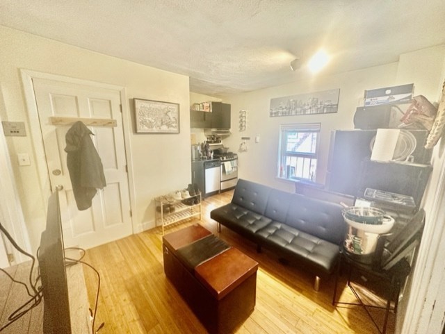 20 Bartlett Place #3, Boston, MA Photo #1