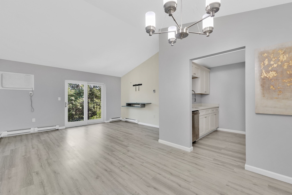 22 Maple Crest Cir J