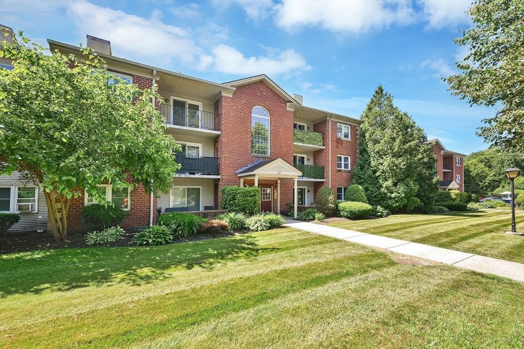 22 Maple Crest Cir J