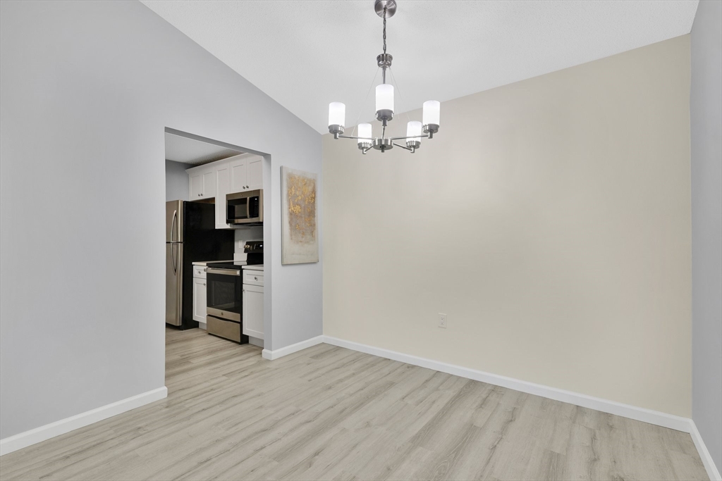 22 Maple Crest Cir J
