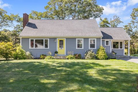 Photo of 15 Geraldine Rd, Barnstable, MA 02635 (MLS # 73446082)