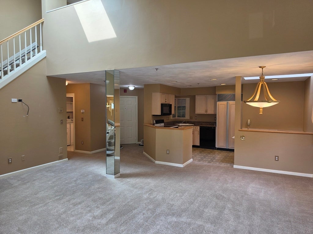 661 Lowell St 17