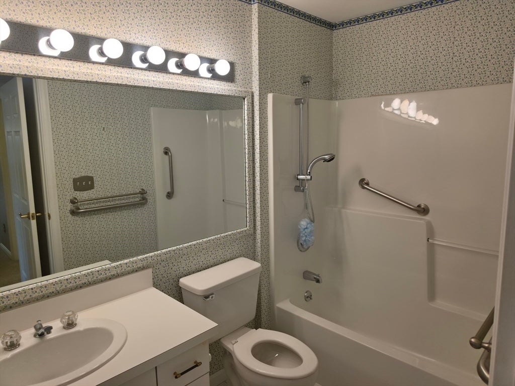 661 Lowell St #17, Lexington, MA, 661 Lowell St #17, Lexington, MA Photo #9