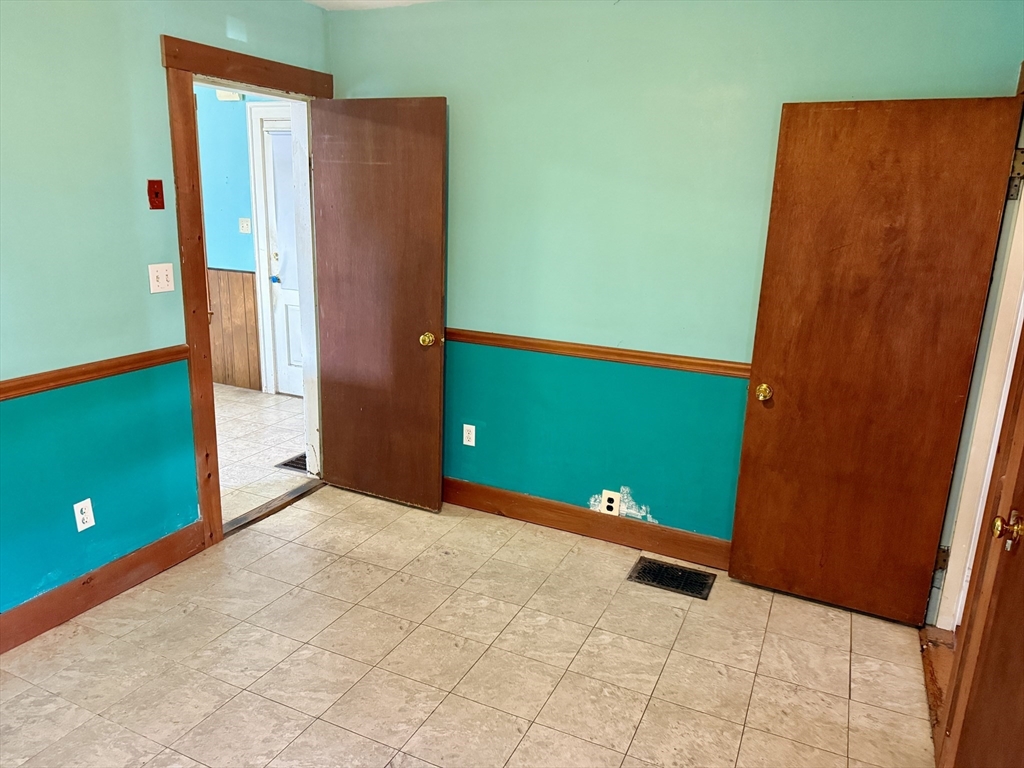 268 Newton St, Waltham, MA Photo #23