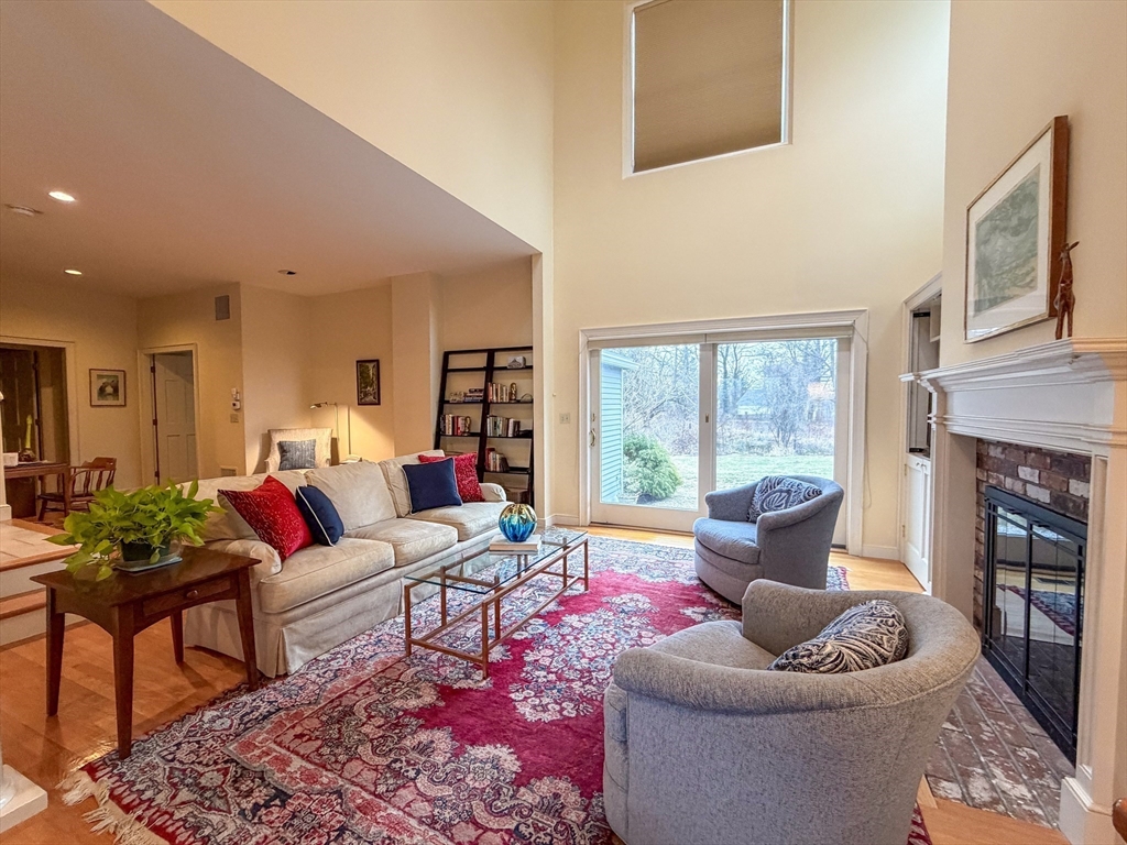 6 Hopewell Farm Rd 6