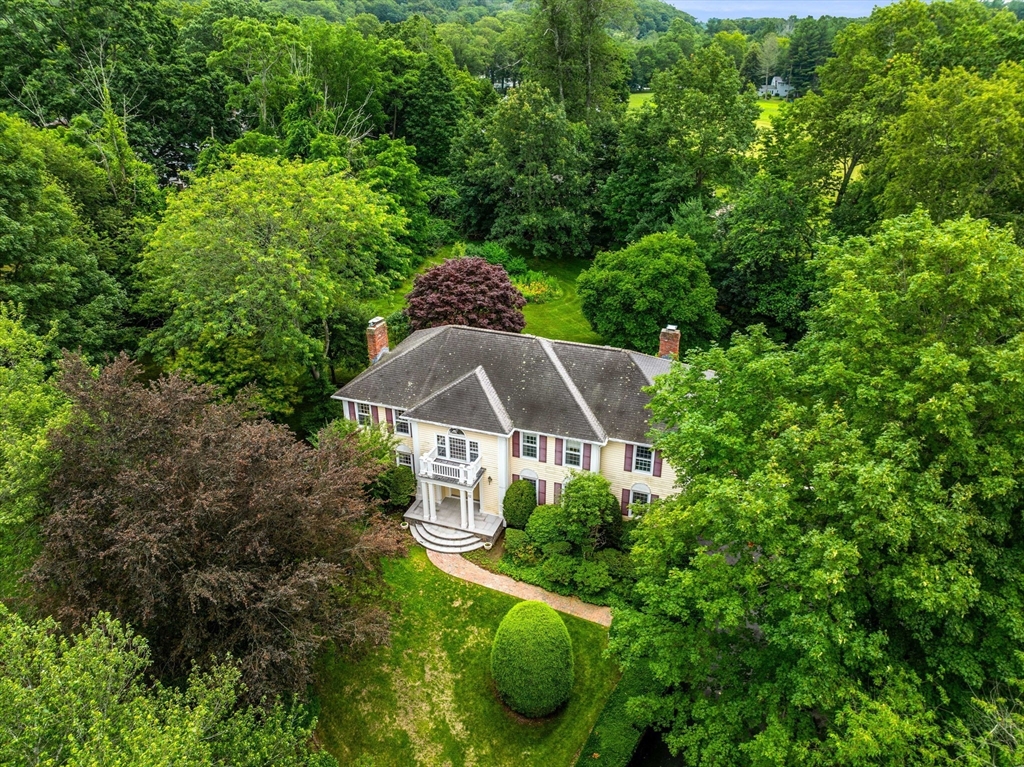 32 Monteiro Way