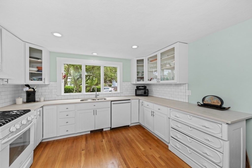 10 Perkins Rd