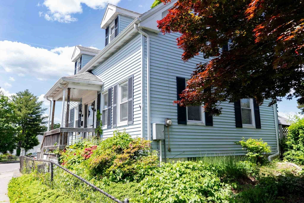 19 Mason St