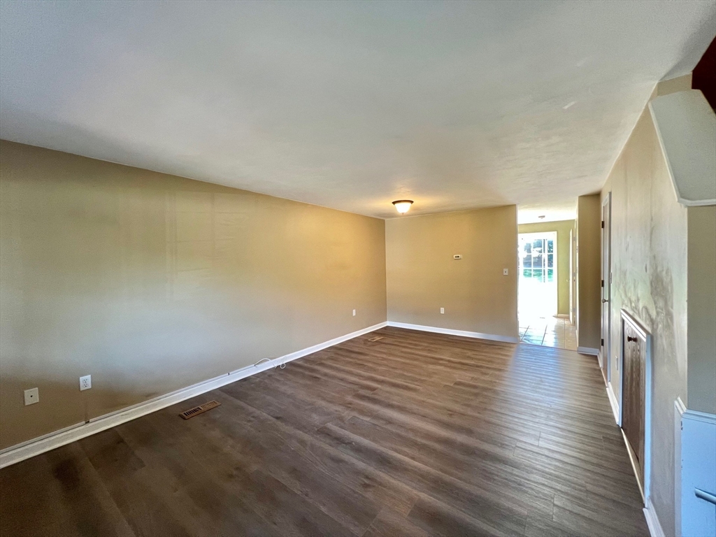 64 Kennedy Dr 1