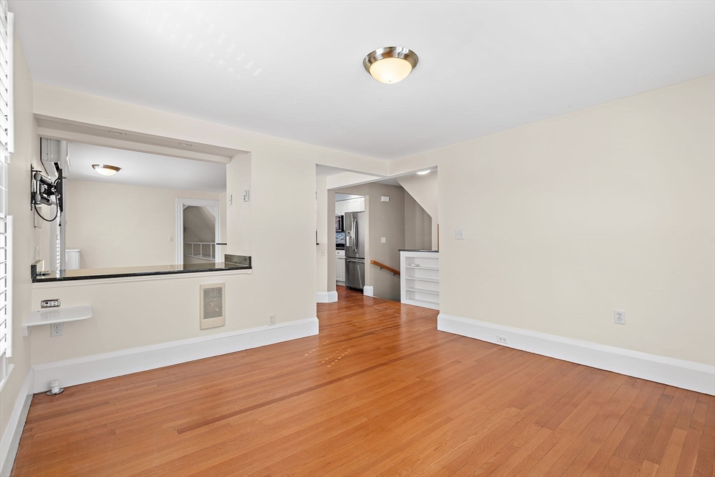 150 Hubbard Street B