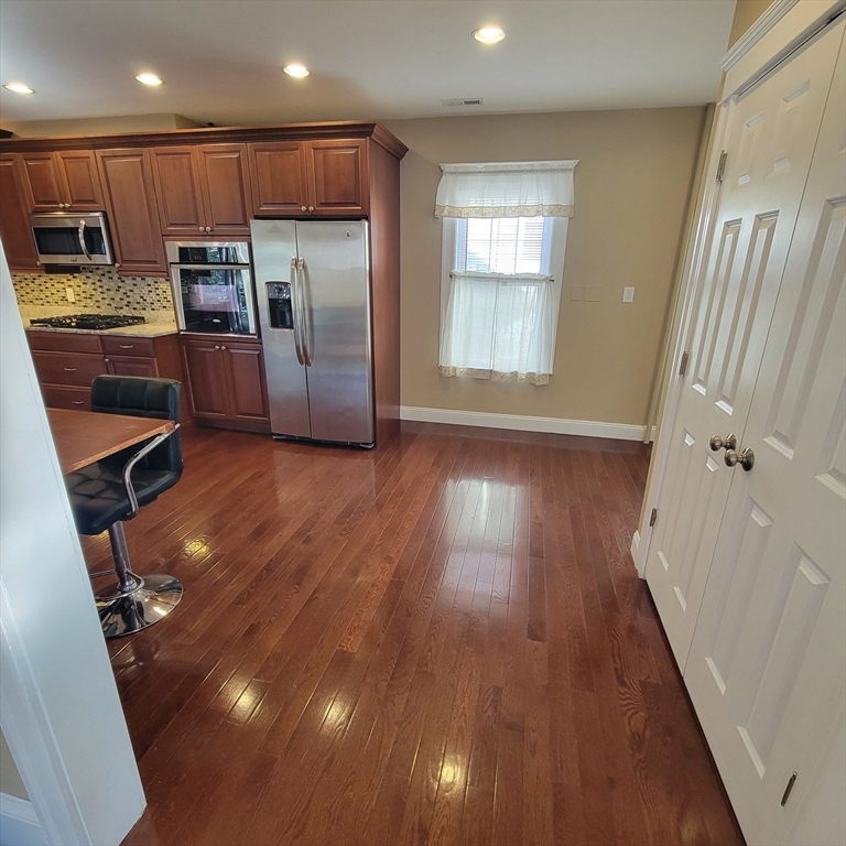 11 Hockanum Way
