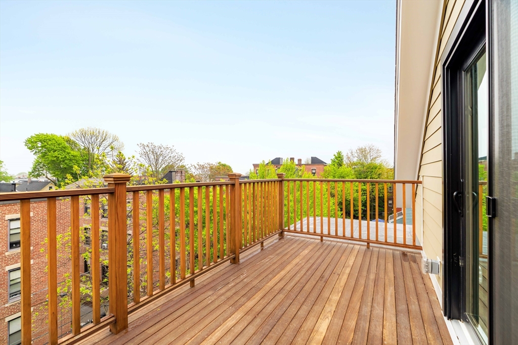 Boston, Massachusetts 02119, United States, 2 Bedrooms Bedrooms, ,2 BathroomsBathrooms,Residential,Contingent,128022