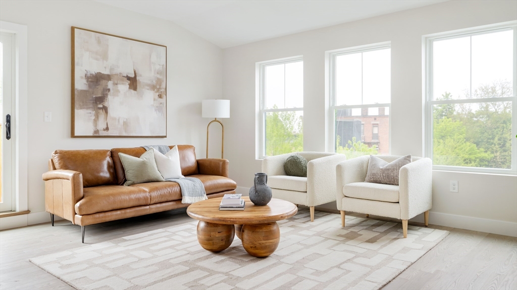 Boston, Massachusetts 02119, United States, 2 Bedrooms Bedrooms, ,2 BathroomsBathrooms,Residential,Contingent,128022