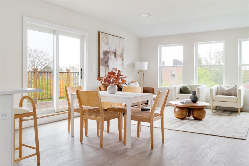 Boston, Massachusetts 02119, United States, 2 Bedrooms Bedrooms, ,2 BathroomsBathrooms,Residential,Contingent,128022