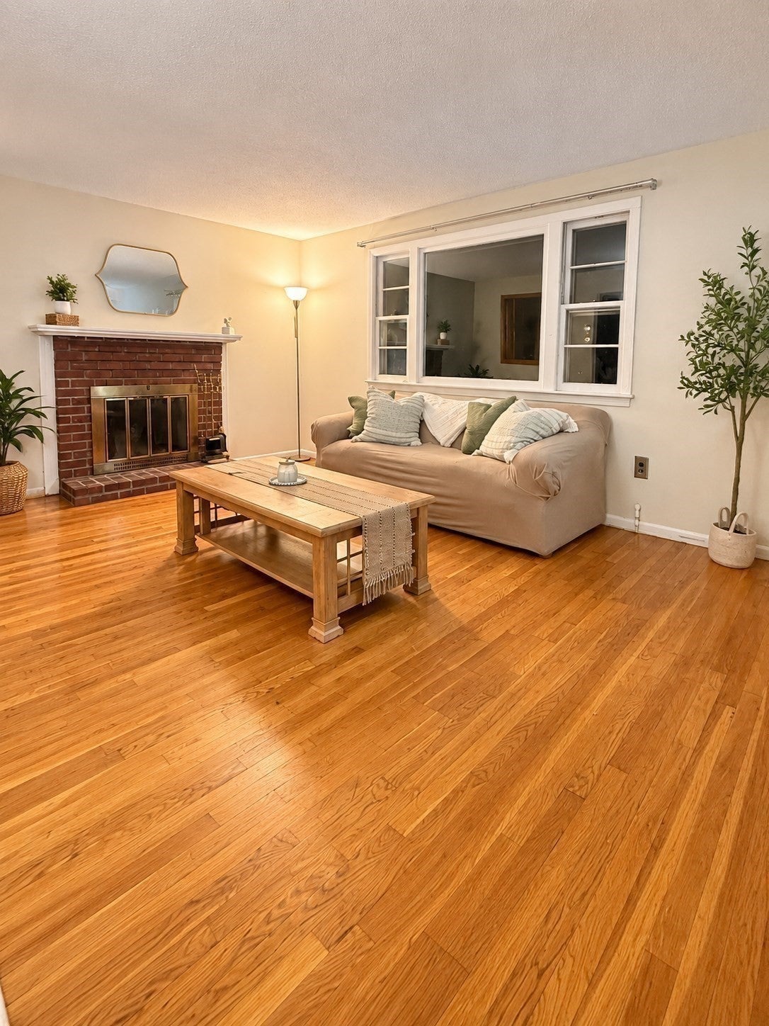 15 Carriage Dr, Chelmsford, MA Photo #5