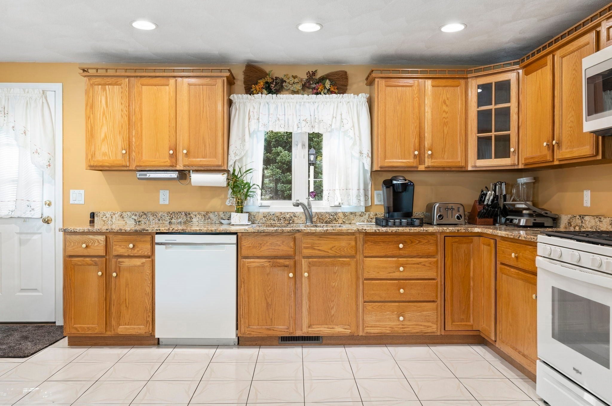 36 Washington Ave, Lynn, MA, 36 Washington Ave, Lynn, MA Photo #7